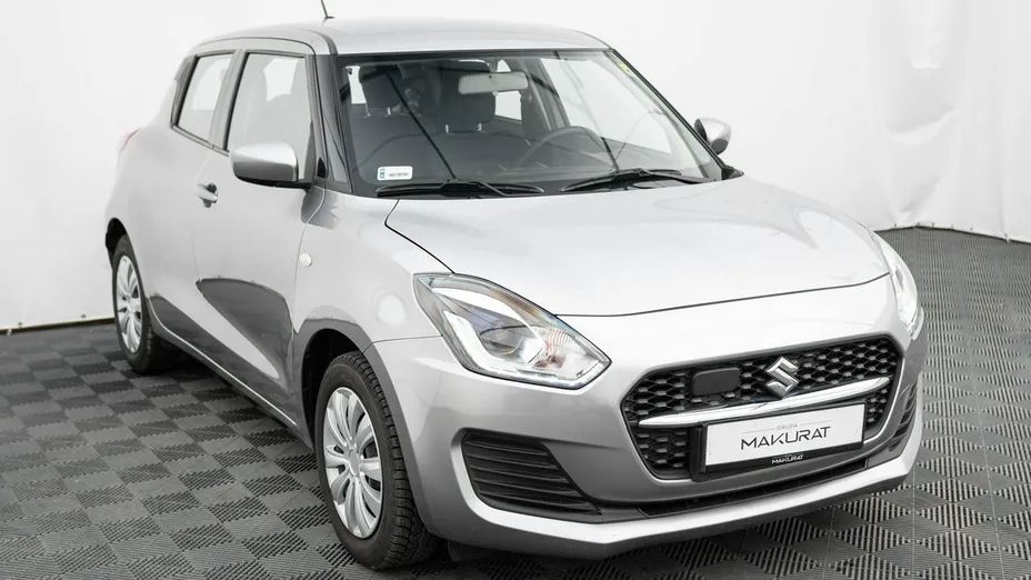 SUZUKI Swift -
