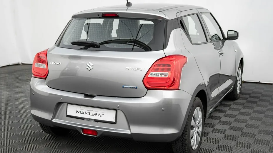 SUZUKI Swift -
