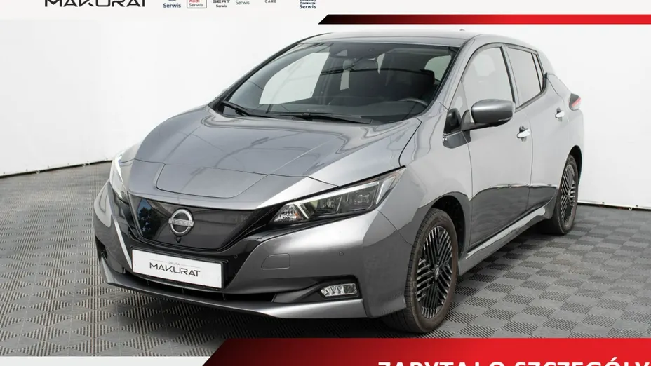 NISSAN Leaf -