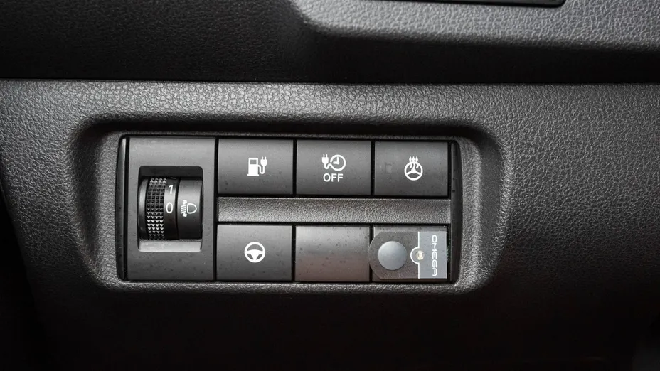 NISSAN Leaf -