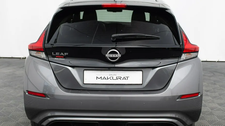 NISSAN Leaf -