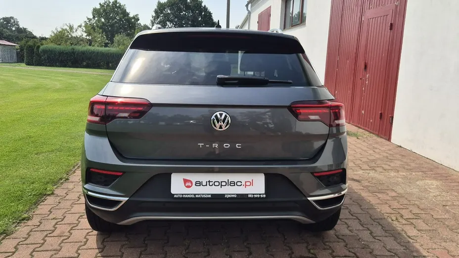 VOLKSWAGEN T-ROC -