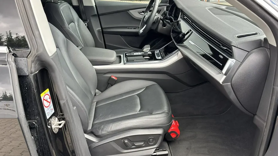 AUDI Q8 / E-Tron -