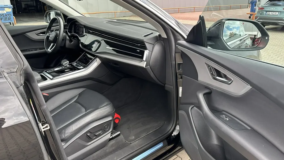 AUDI Q8 / E-Tron -