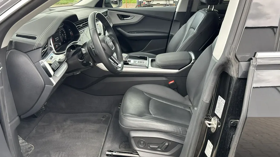 AUDI Q8 / E-Tron -