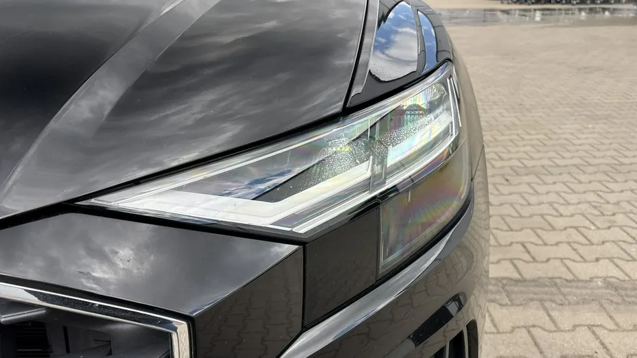 AUDI Q8 / E-Tron -