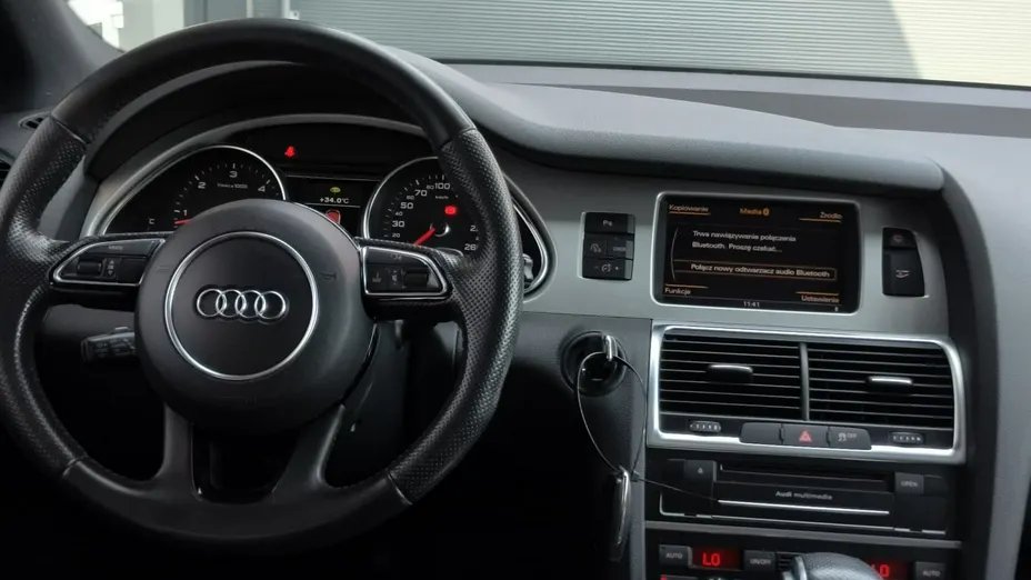 AUDI Q7 -