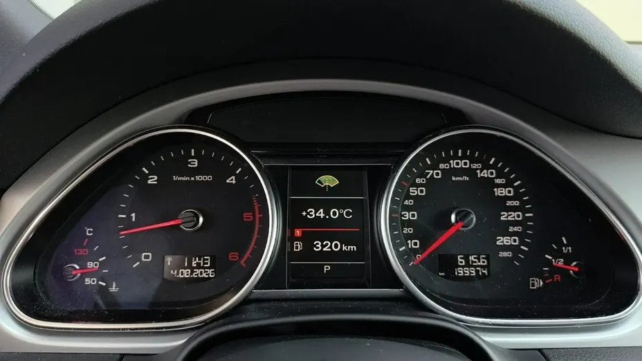 AUDI Q7 -