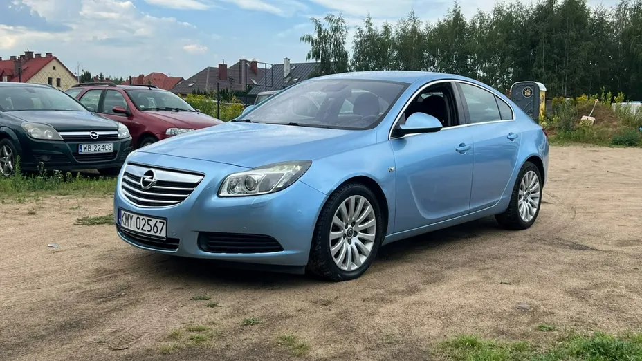 OPEL Insignia -
