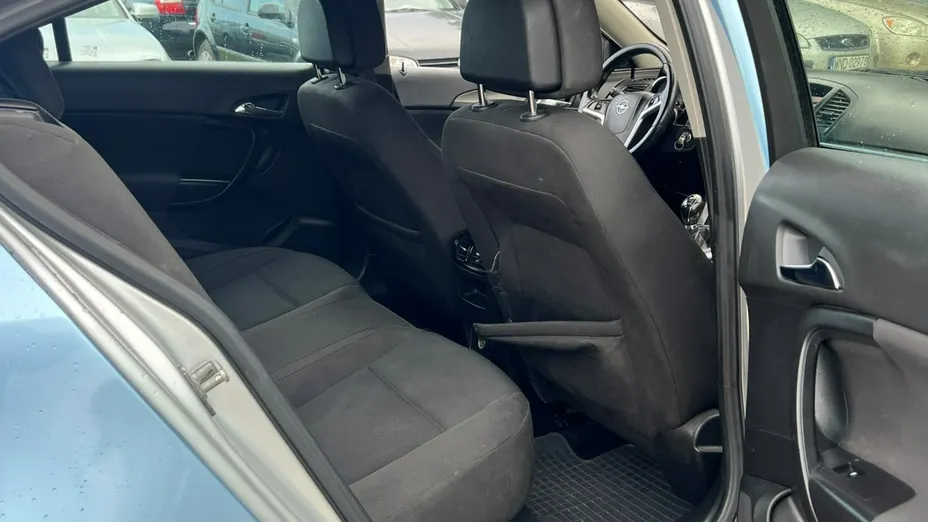 OPEL Insignia -