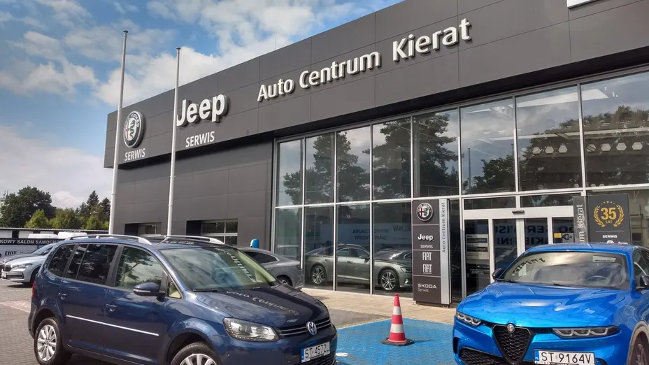 VOLKSWAGEN Touran -