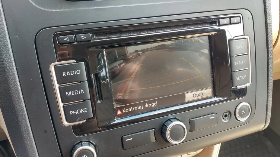VOLKSWAGEN Touran -