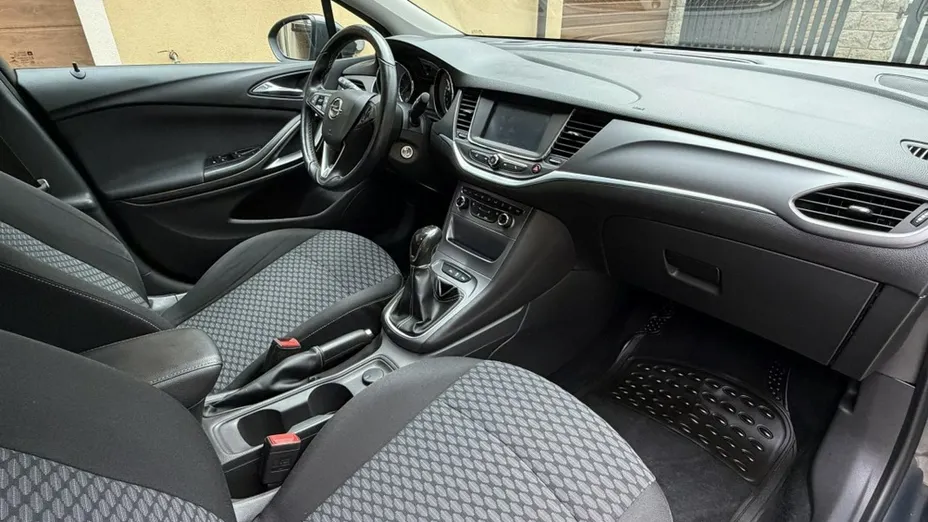 OPEL Astra -