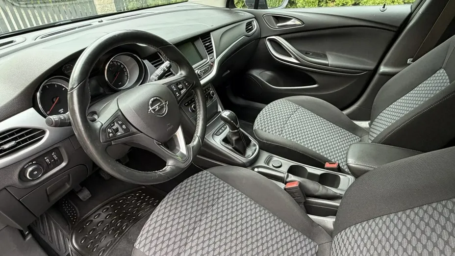OPEL Astra -