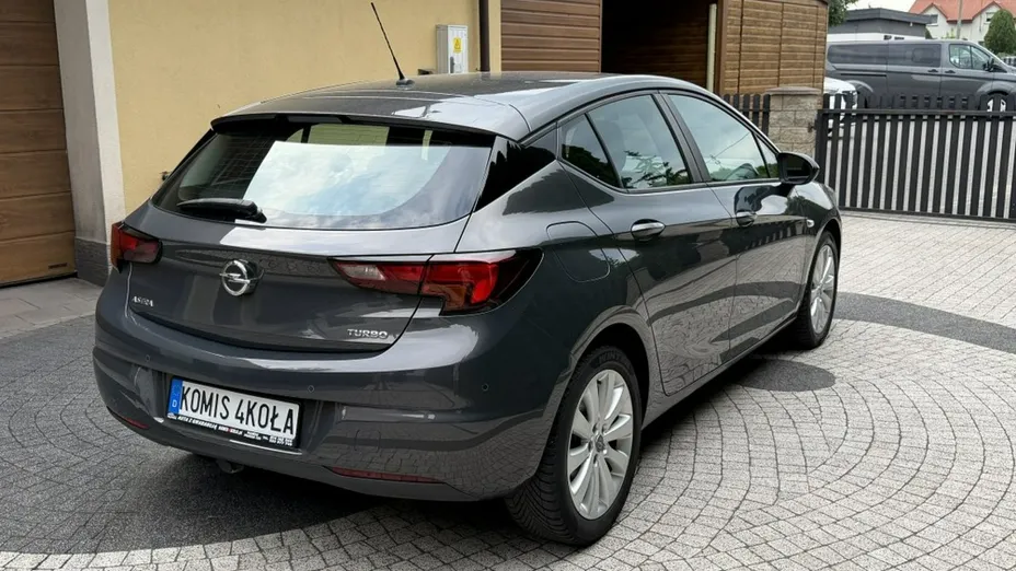 OPEL Astra -