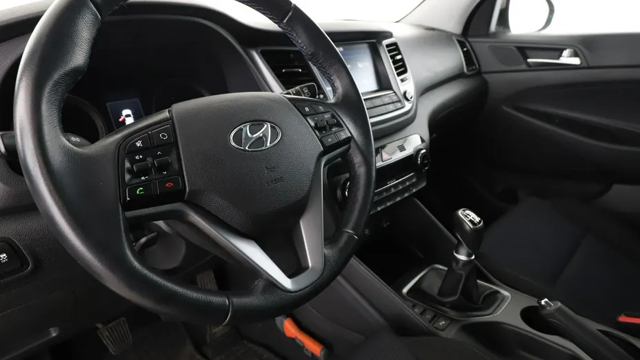 HYUNDAI Tucson -