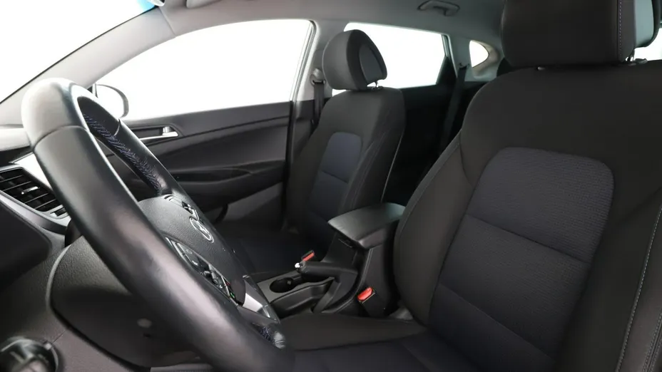 HYUNDAI Tucson -