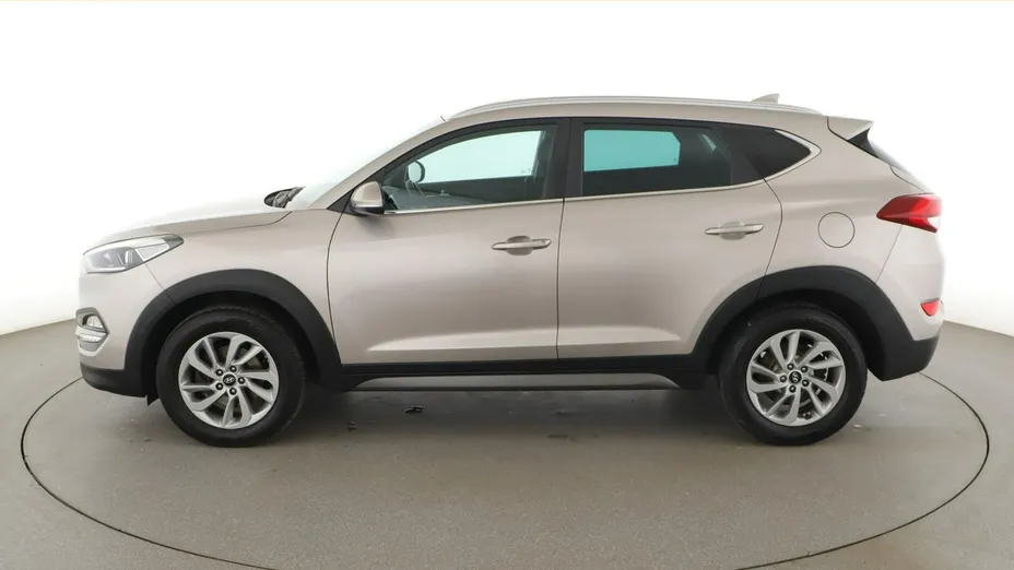 HYUNDAI Tucson -