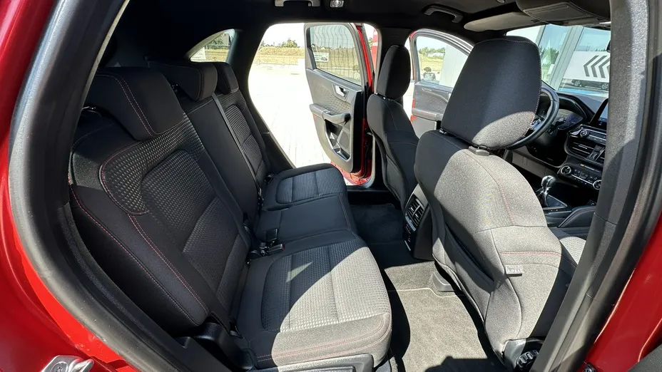FORD Kuga -