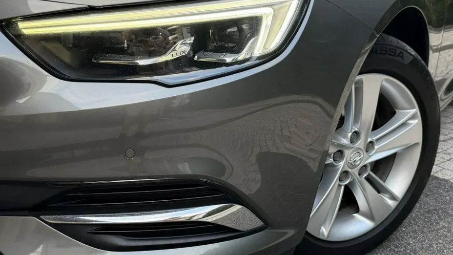 OPEL Insignia -