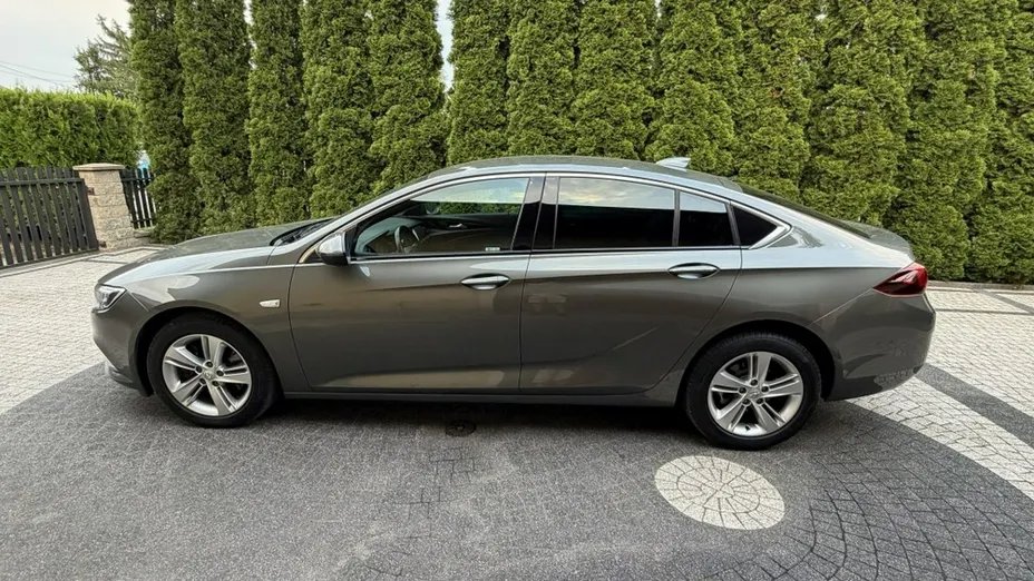 OPEL Insignia -