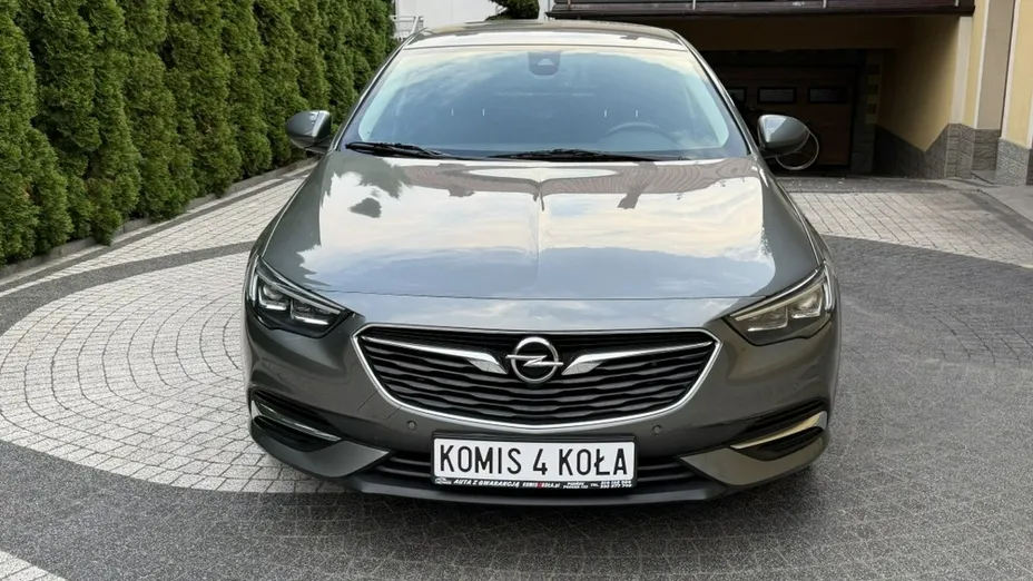 OPEL Insignia -