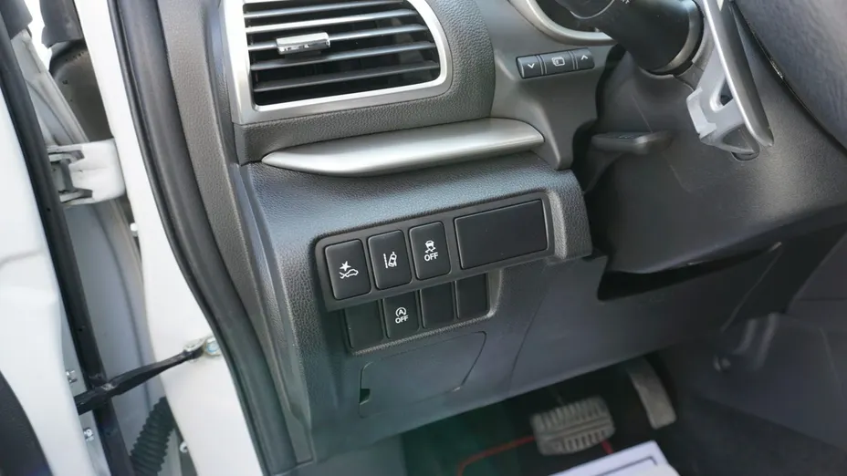 MITSUBISHI Eclipse Cross -