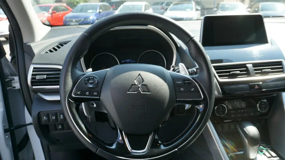 MITSUBISHI Eclipse Cross -