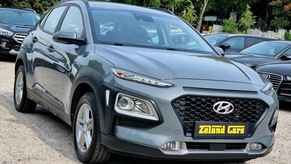 HYUNDAI Kona -