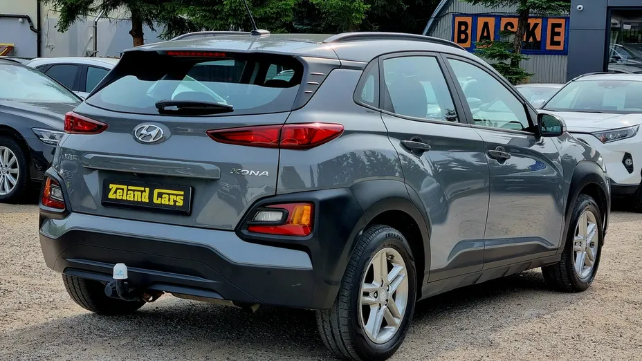 HYUNDAI Kona -