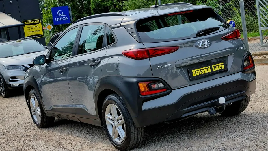 HYUNDAI Kona -