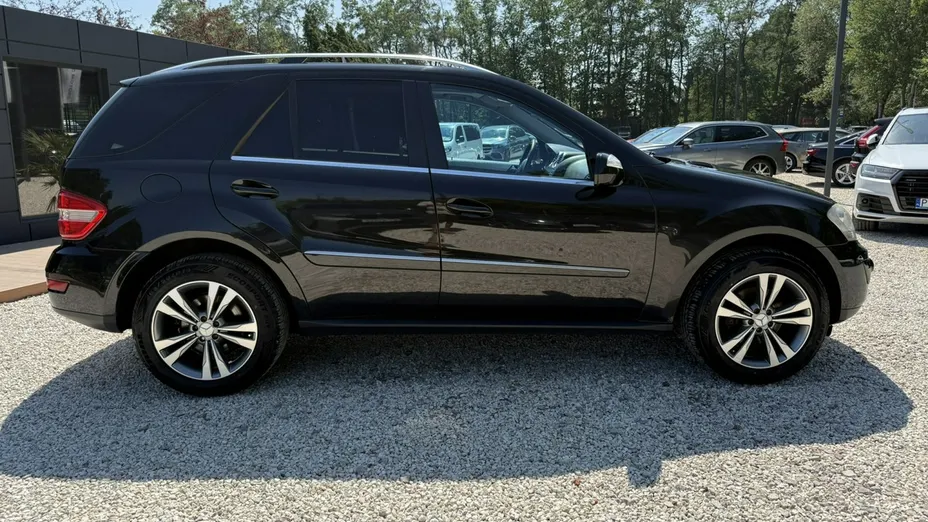 MERCEDES-BENZ ML -