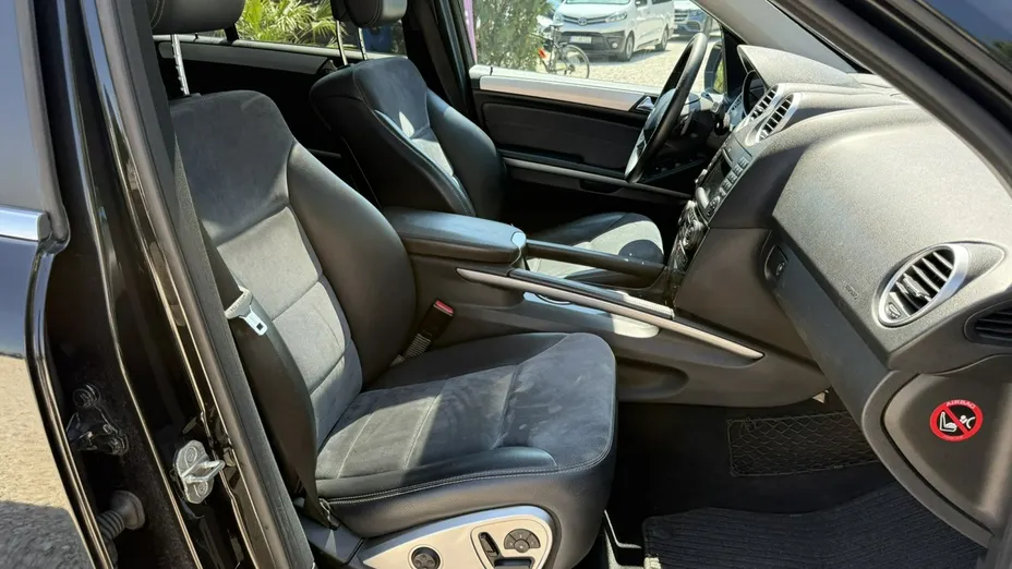 MERCEDES-BENZ ML -