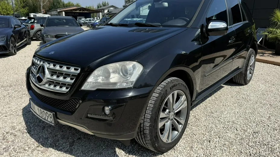 MERCEDES-BENZ ML -