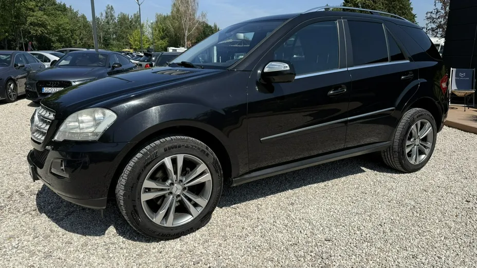 MERCEDES-BENZ ML -