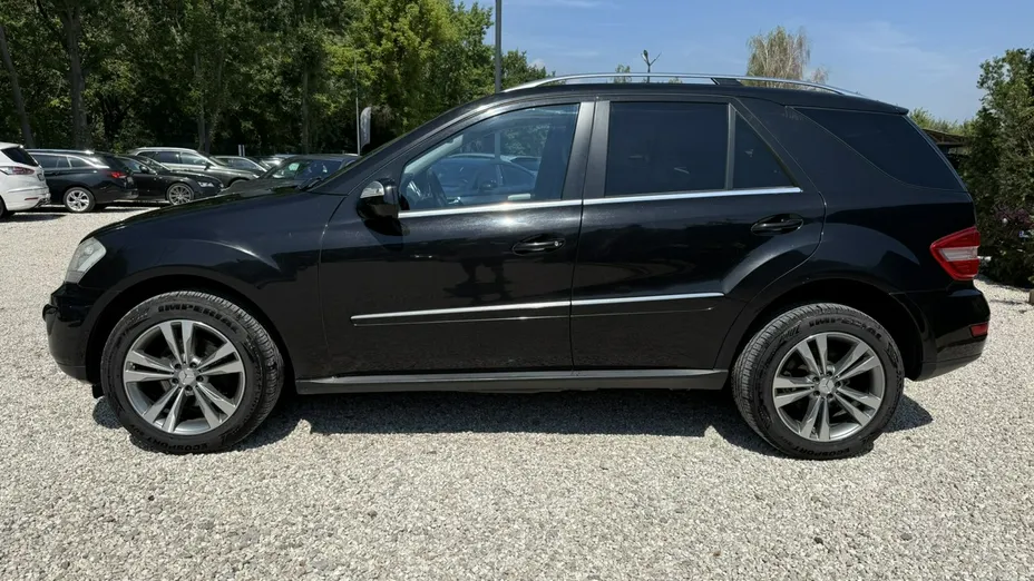 MERCEDES-BENZ ML -