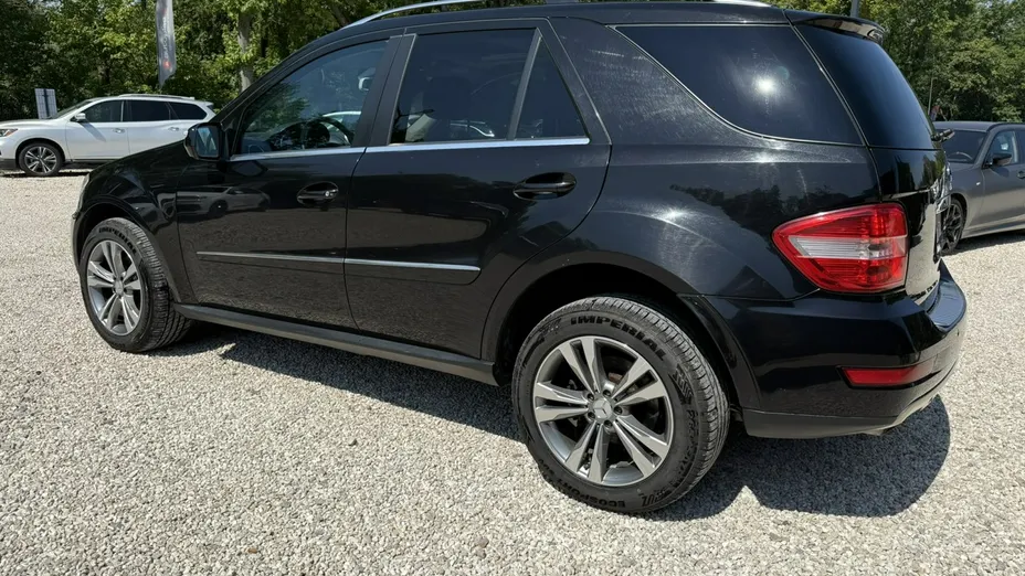 MERCEDES-BENZ ML -