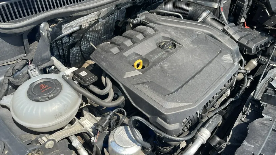 VOLKSWAGEN Touran -
