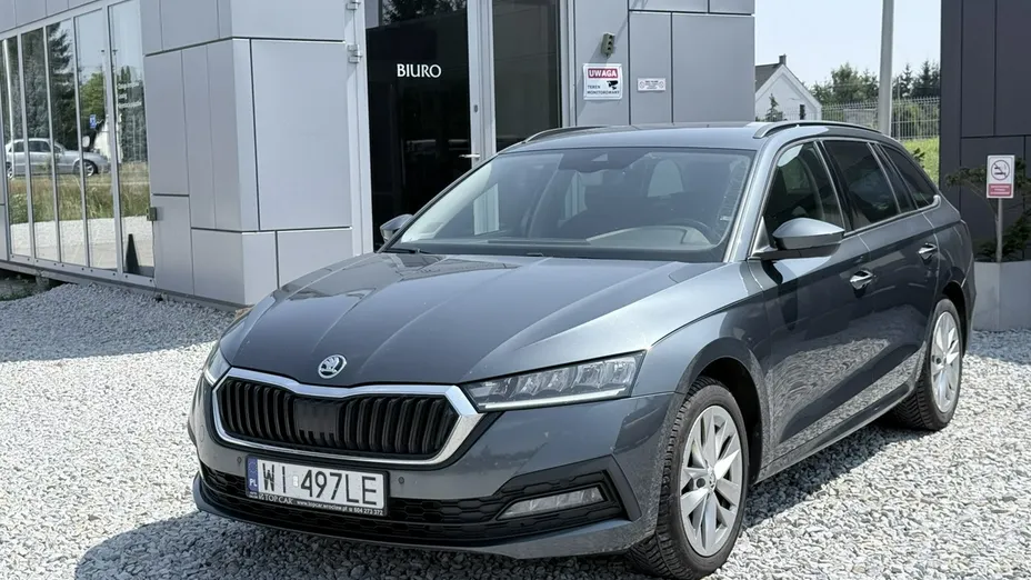 SKODA Octavia -