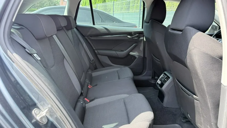 SKODA Octavia -