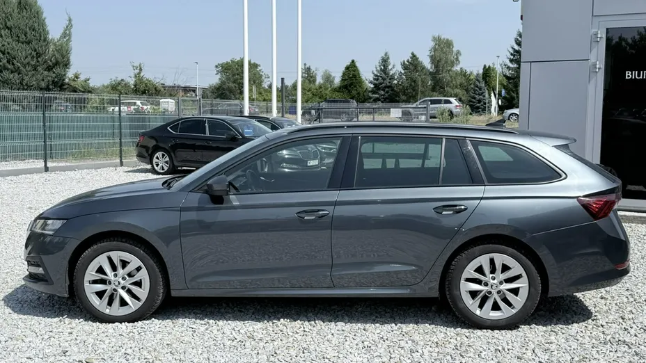 SKODA Octavia -