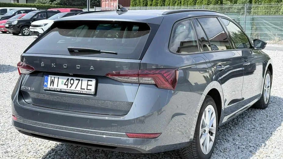 SKODA Octavia -