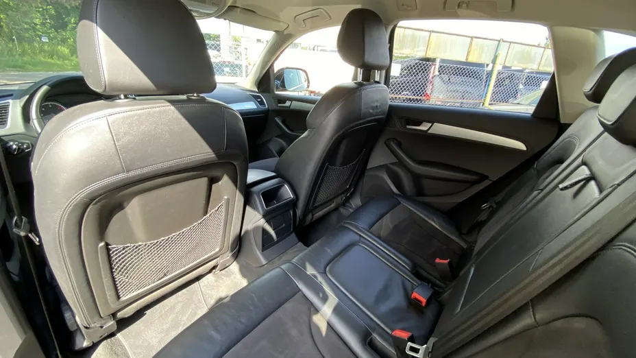 AUDI Q5 -