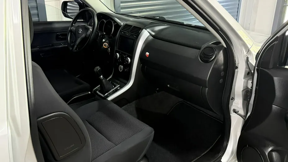 SUZUKI Grand Vitara -