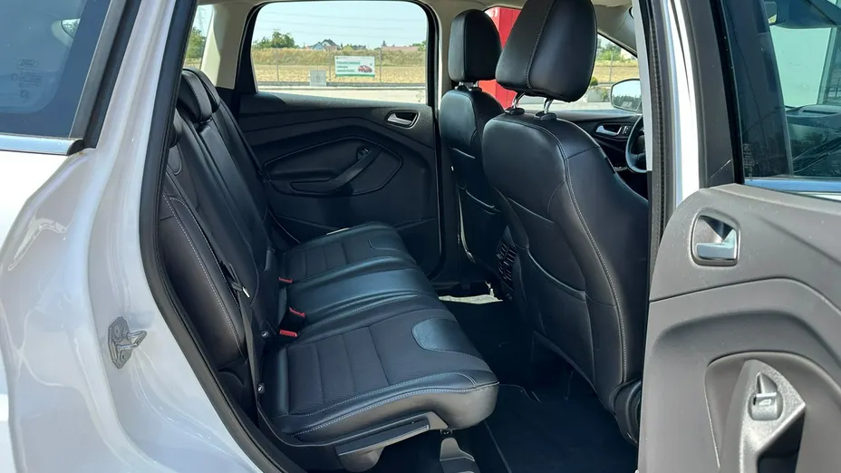 FORD Kuga -