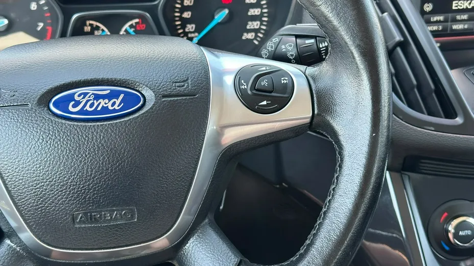FORD Kuga -