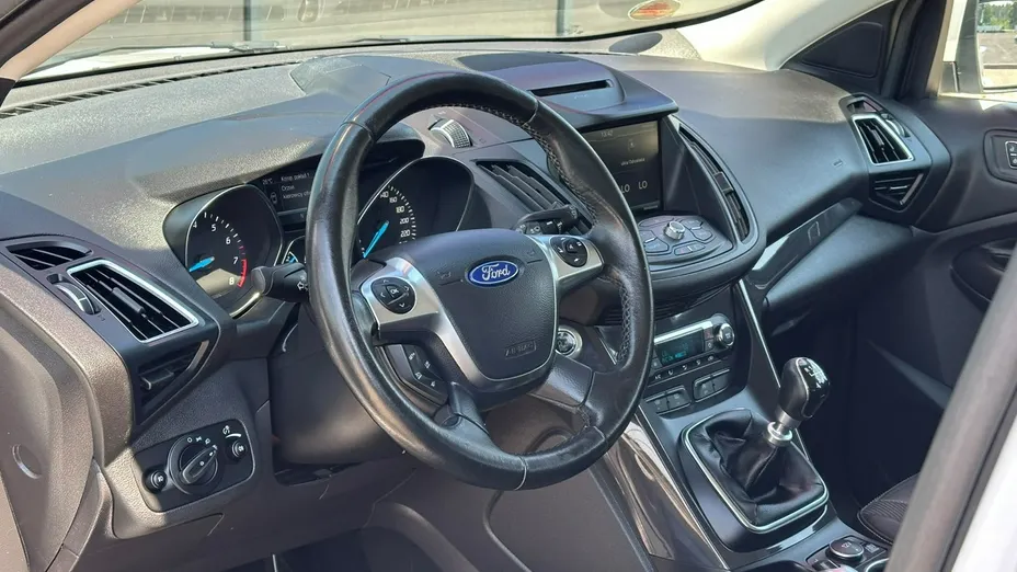 FORD Kuga -