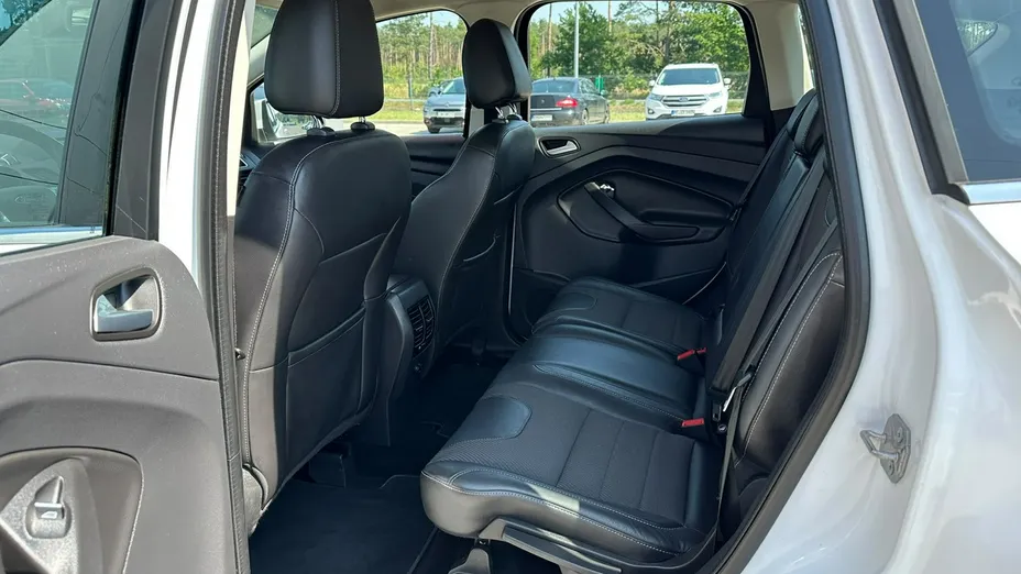 FORD Kuga -