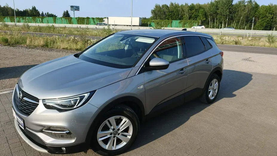 OPEL Grandland X -