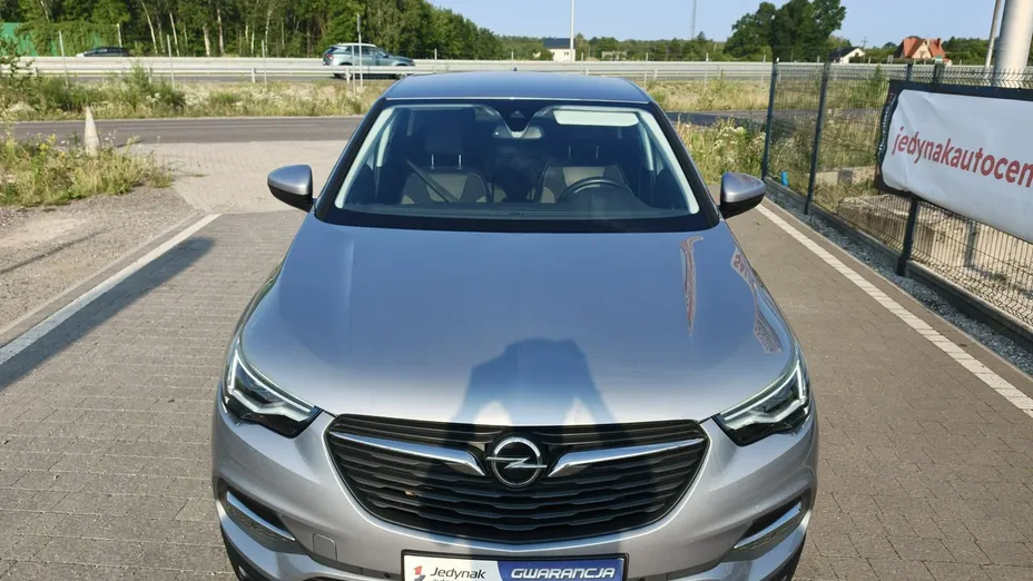 OPEL Grandland X -